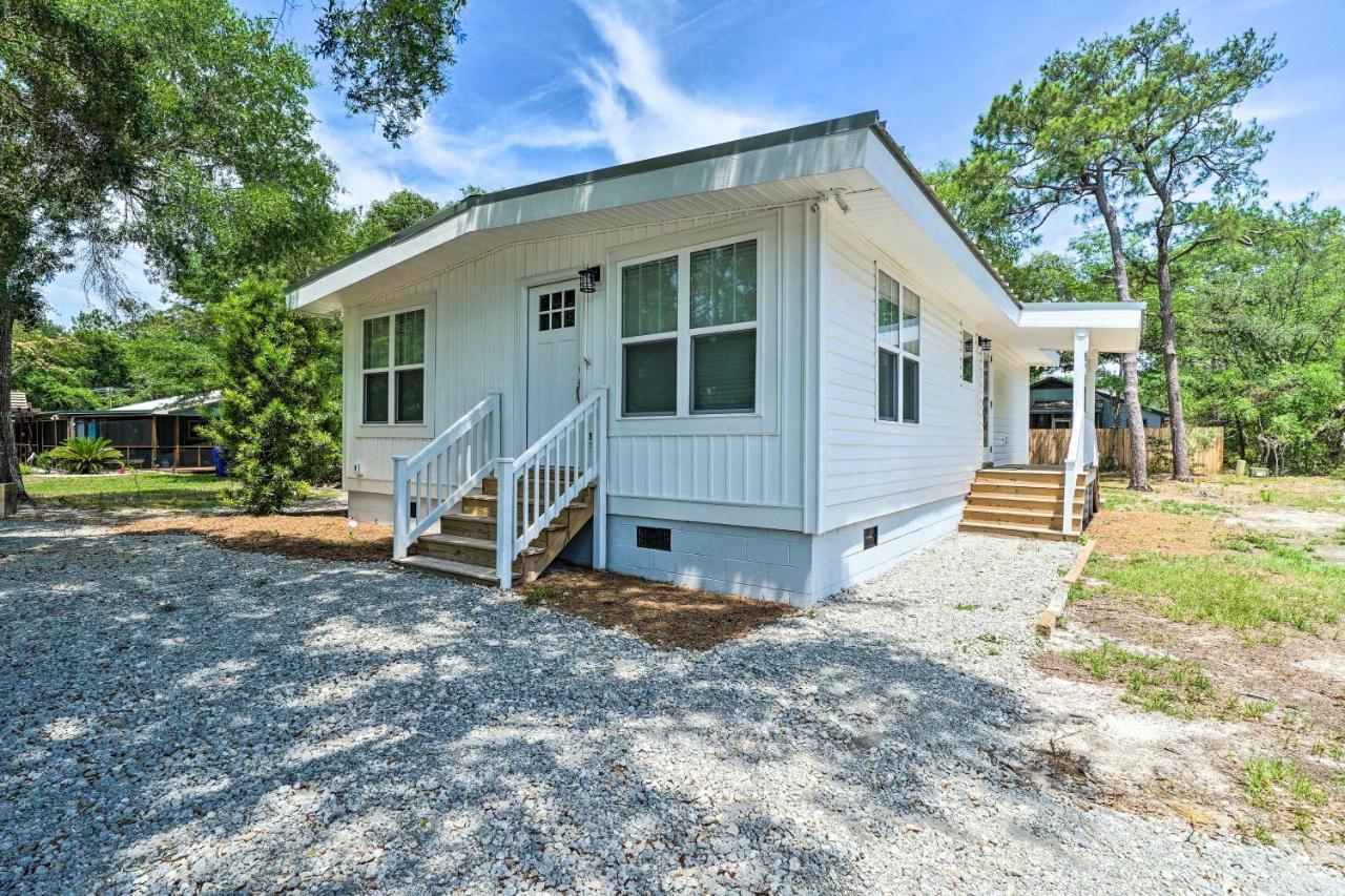 Modern Oak Island Escape 1 Mile To Long Beach! المظهر الخارجي الصورة