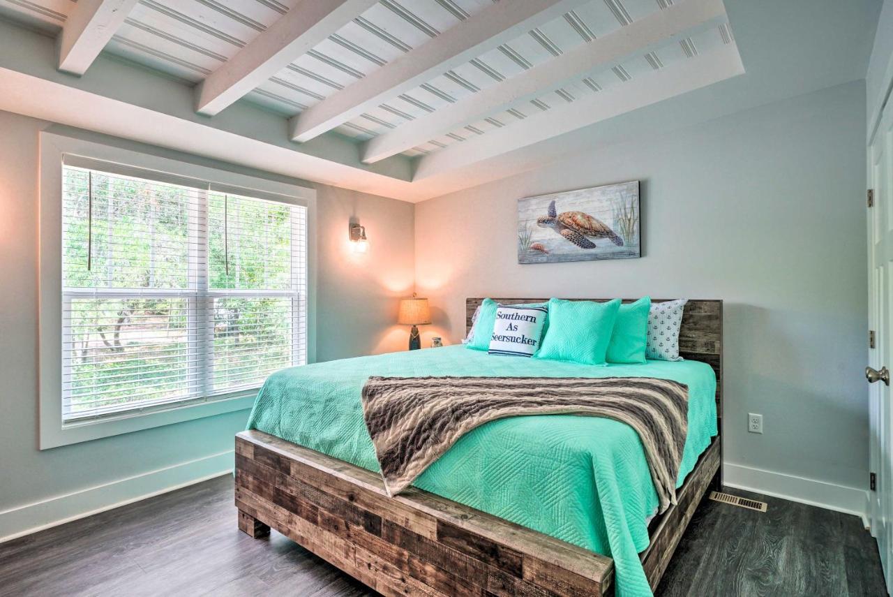 Modern Oak Island Escape 1 Mile To Long Beach! المظهر الخارجي الصورة