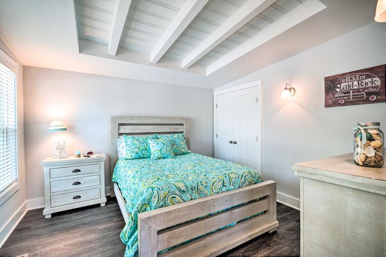 Modern Oak Island Escape 1 Mile To Long Beach! المظهر الخارجي الصورة