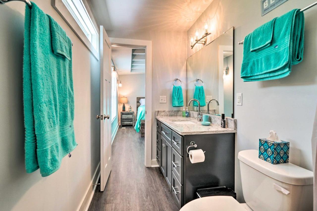 Modern Oak Island Escape 1 Mile To Long Beach! المظهر الخارجي الصورة
