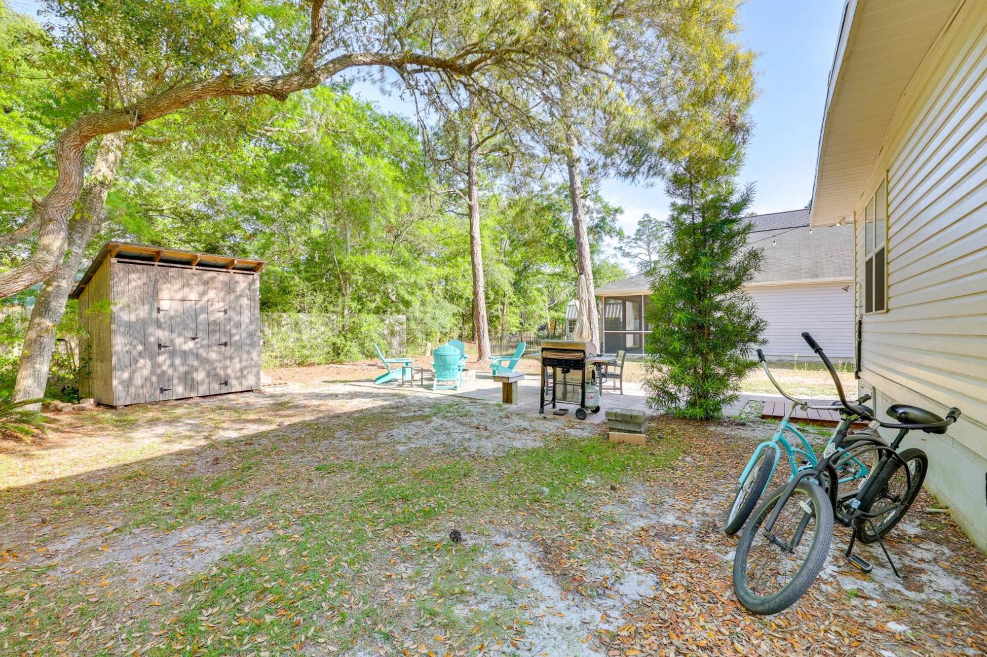 Modern Oak Island Escape 1 Mile To Long Beach! المظهر الخارجي الصورة
