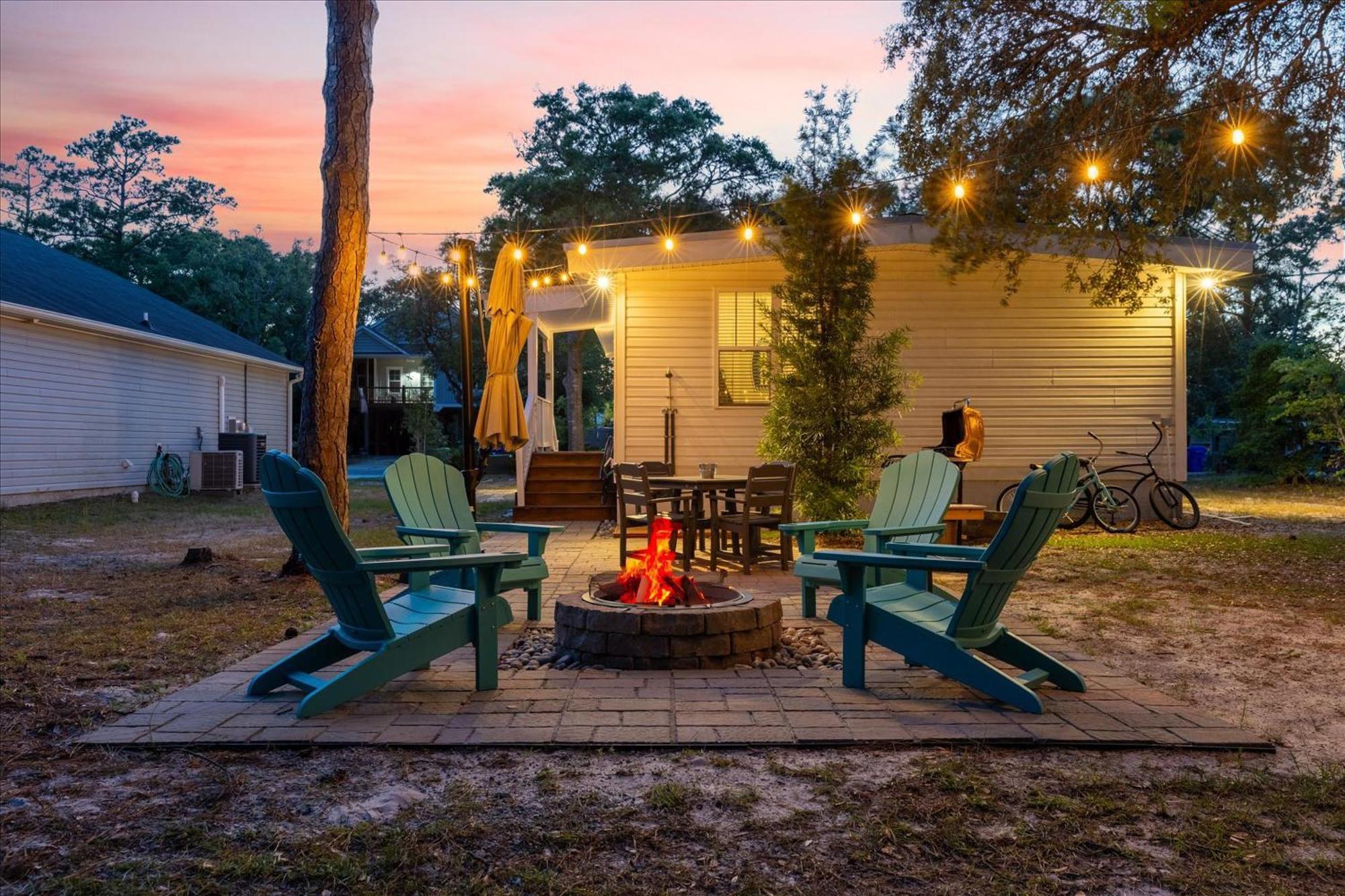 Modern Oak Island Escape 1 Mile To Long Beach! المظهر الخارجي الصورة